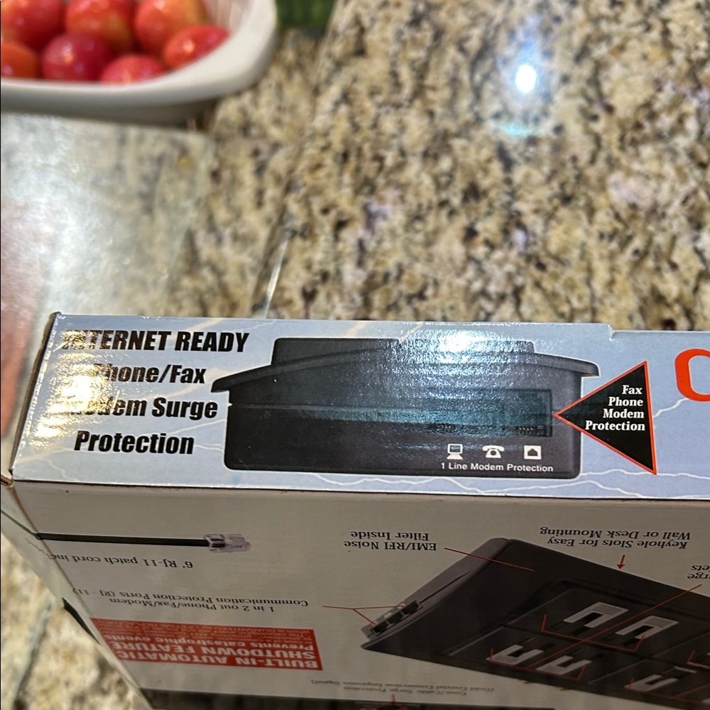 Black Surge Protector with 2800 Joules - Picture 5 of 16
